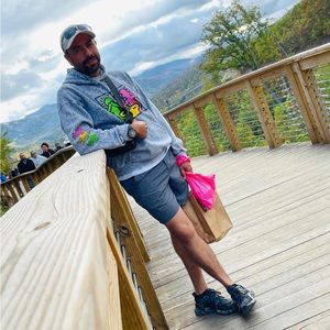 Meet your Posher, Isaac